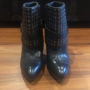 ENZO ANGIOLINI BLACK STUDDED ANKLE BOOTS